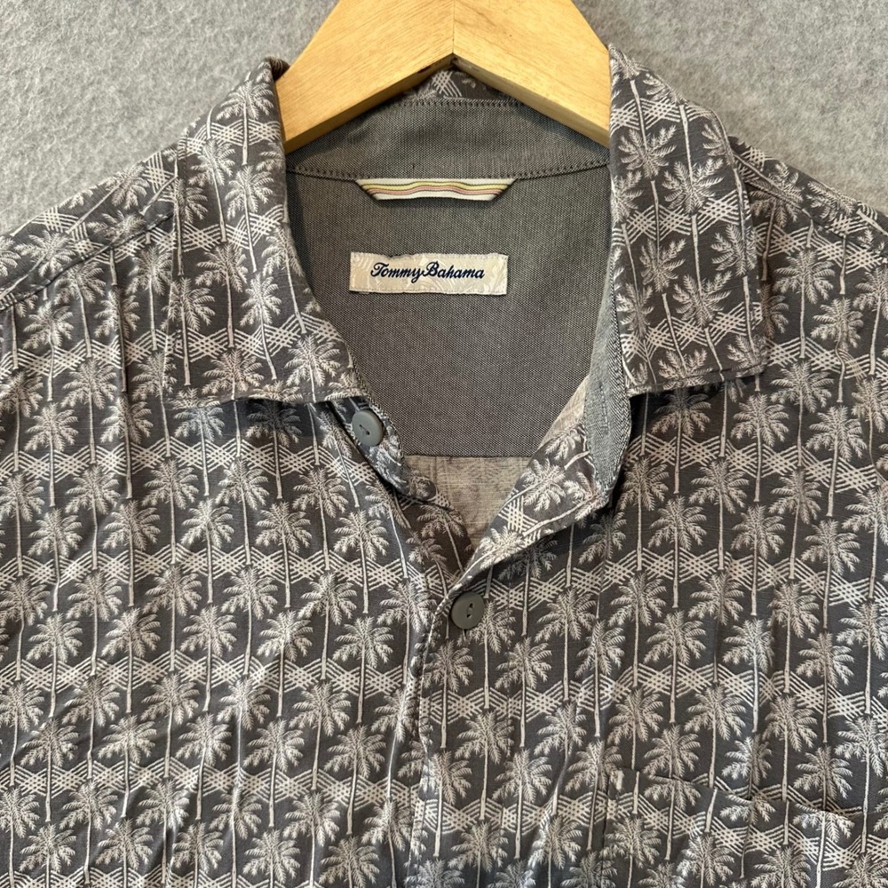 Tommy Bahama Mens Grey Palm Tree Print Viscose Short Sleeve Button‎ Down Shirt M